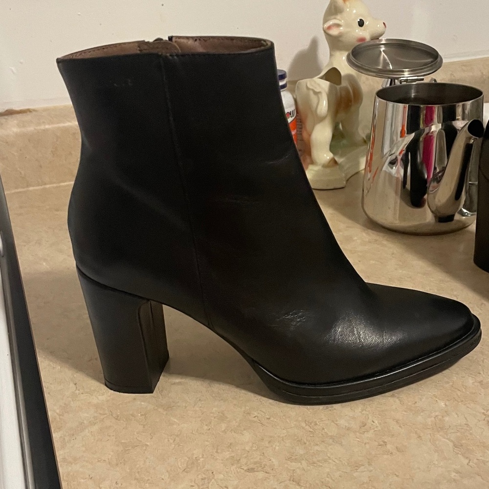 WONDERS Leather Ankle Boot